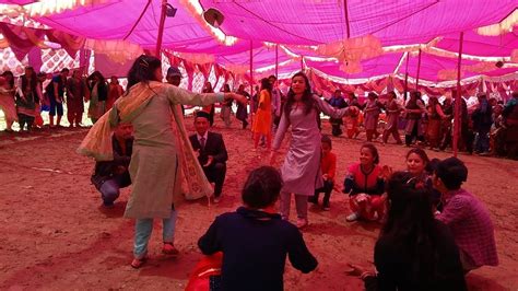 Beautiful Pahari Dance In Marriage At Chirgaon Latest Pahari Dance