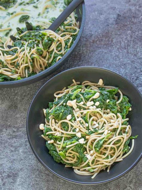 Nudeln Mit Spinat Einfaches Rezept Aus Vier Zutaten