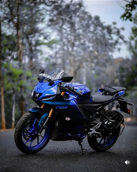 Yamaha R15 V4 On Instagram “r15v4 Vs V3💙💙 🖤💙 R15v3vsv4 📸 The46