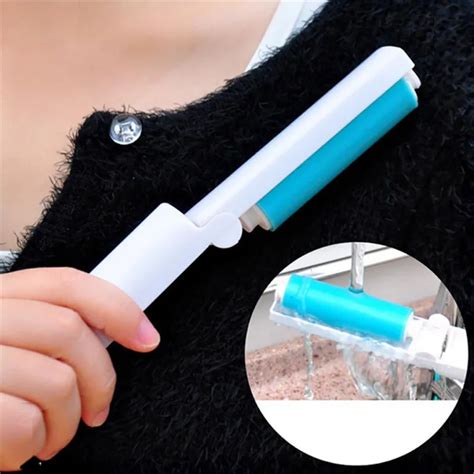 Mini Static Electrostatic Clothing Lint Dust Remover Sweeper Portable