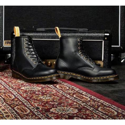 Jual Sepatu Boots Pria Wanita Unisex 8 Hole DrMartens Docmart Dokmart