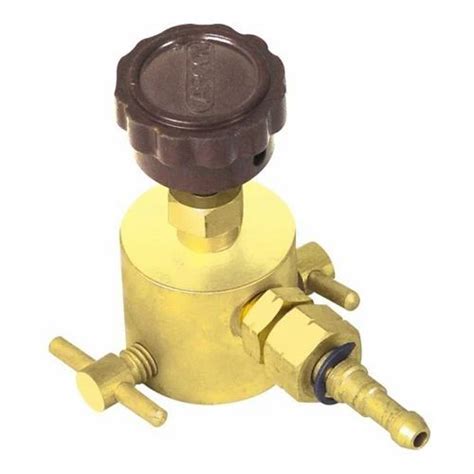 Gas Cutting Accessories Industrial Lpg Regulator With Nut And Nipple Wholesale Trader From Chennai