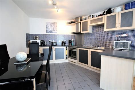 1 Bedroom Flat For Sale In 95 Morrison Street Glasgow G5 8bs