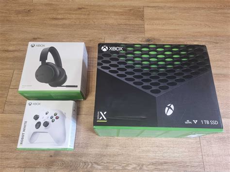 Konsola Xbox Series X Drugi Pad Stacja Aduj Ca S Uchawki Gra