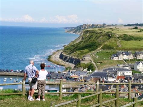 L Aire De Port En Bessin Huppain Des Emplacements Spacieux Avec Vue