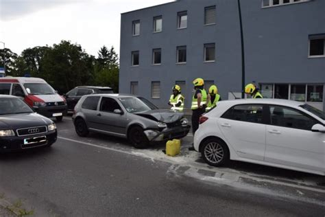 Fahrzeugbergung Nach Verkehrsunfall Freiwillige Feuerwehr Purkersdorf