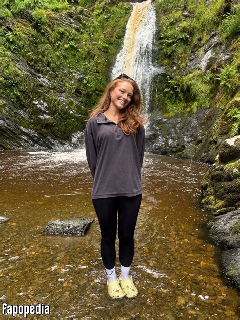 Phoebeisginger Nude OnlyFans Leaks Photo 17819227 Fapopedia