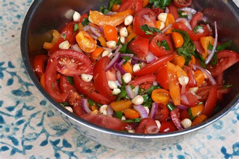 chopcookdine: tomato, basil & bocconcini salad