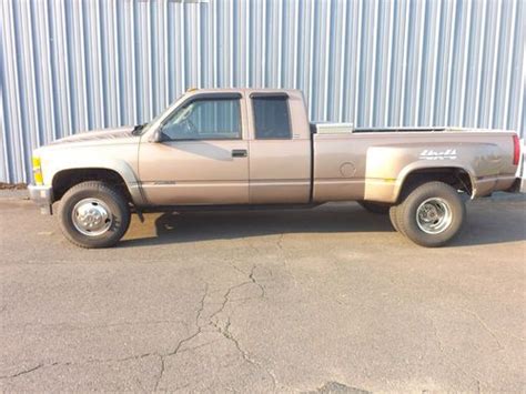 Buy Used 1997 Chevrolet K3500 1 Ton Dually 4 X 4 Ext Cab Big Block 7 4l In Enfield Connecticut