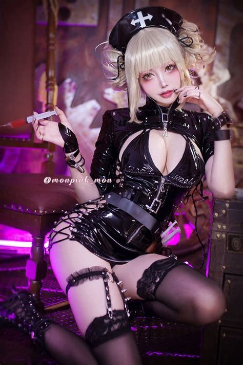 Himiko Toga Is Armed And Dangerous Cosplay HimikoToga Monpink