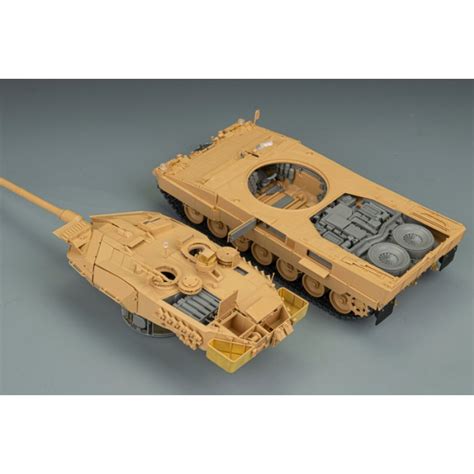 Rye Field Model RM 5066 1 35 Leopard 2A6 MBT W Full Interior