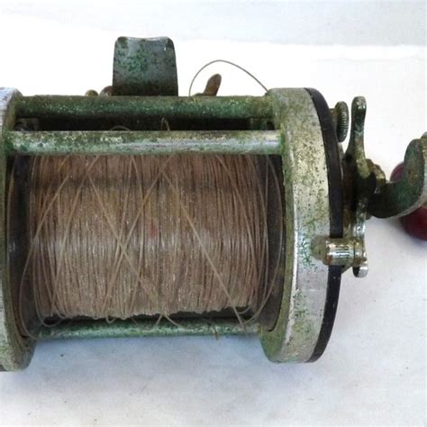 Penn Other Vintage Penn Surfmaster Fishing Reel Salt Water Bakelite