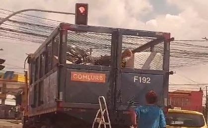 Vídeo Criminosos tentam furtar caminhão da coleta seletiva no Rio