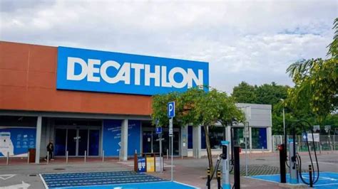 Cohue Chez Decathlon Avec Ses Baskets Pour Toujours Avoir Les Pieds