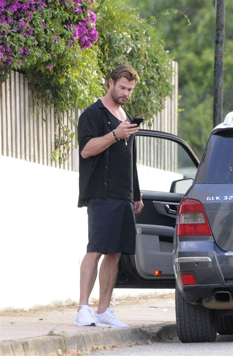 Mira Aqu Todas Las Fotos De Chris Hemsworth Y Elsa Pataky En Ibiza