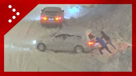 Nevicata Molto Abbondante A Madonna Di Campiglio Auto Bloccate Nella