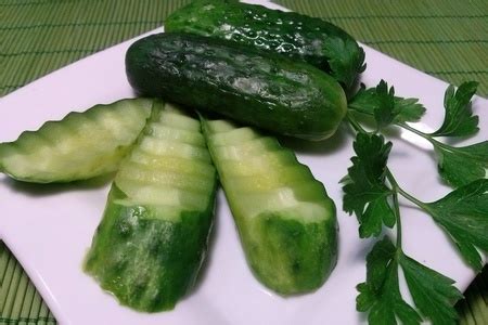 Малосольные огурцы быстрого приготовления - пошаговый рецепт с фото ...