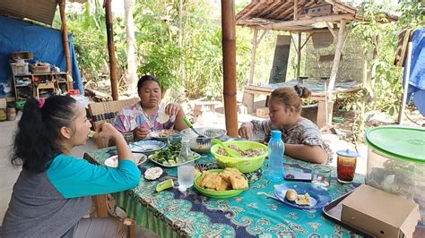 Sarapan Bertiga Bareng Salembrot Dan Mbak Elma Youtube