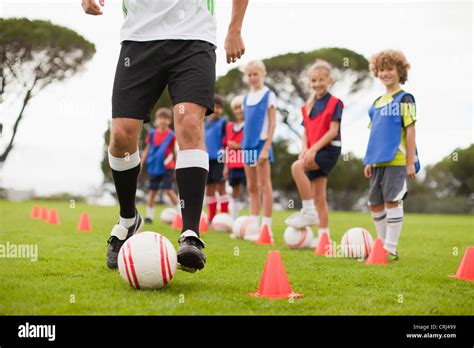 Pallone Da Calcio Sul Campo Immagini E Fotos Stock Alamy