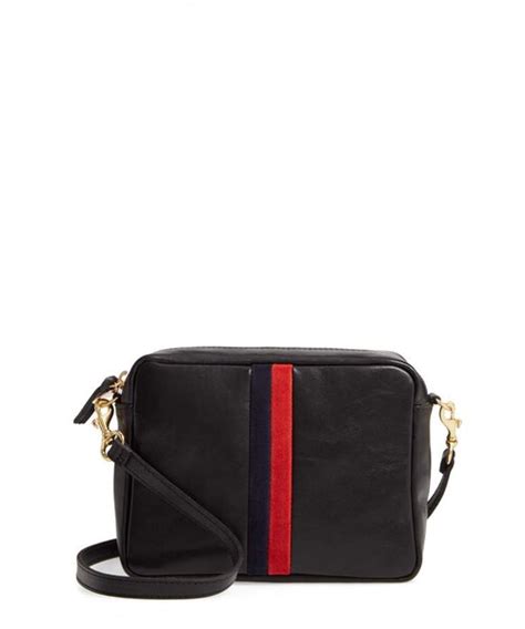 Clare Vivier（クレアヴィヴィエ）の「clare V Midi Sac Leather Crossbody Bag（ショルダー