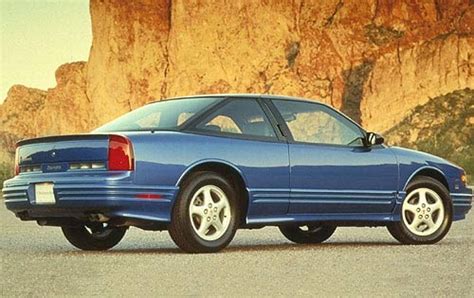 Oldsmobile Cutlass Supreme 1988 - 1997 Cabriolet :: OUTSTANDING CARS