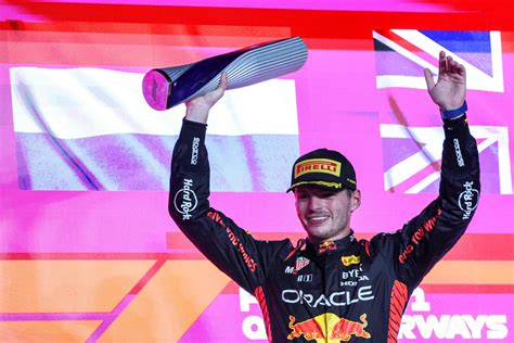 Diepe Buiging Voor Wereldkampioen Max Verstappen ‘een Van De Grootste