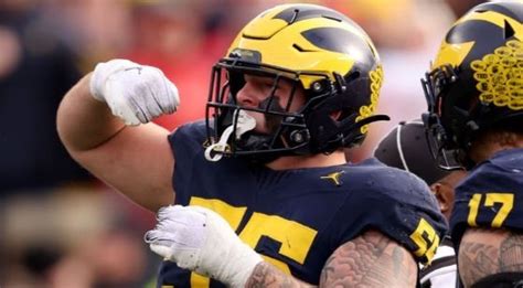 Michigan Football Vs Iowa Prediction Odds Spread And Overunder In