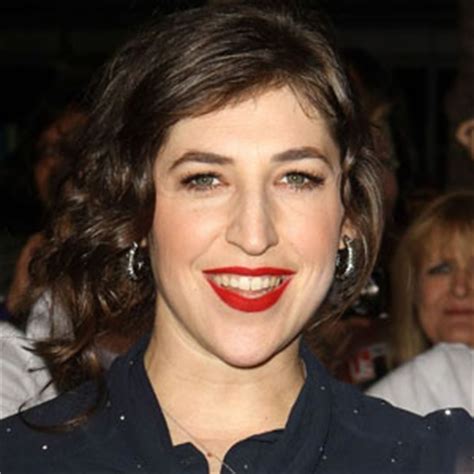 Mayim Bialik's New Haircut 2025 (Pictures) - 83 percent support it ...