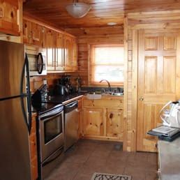 Outrageous Cabins - 38 Photos - Vacation Rentals - 1426 Upper Middle Creek Rd, Sevierville, TN ...