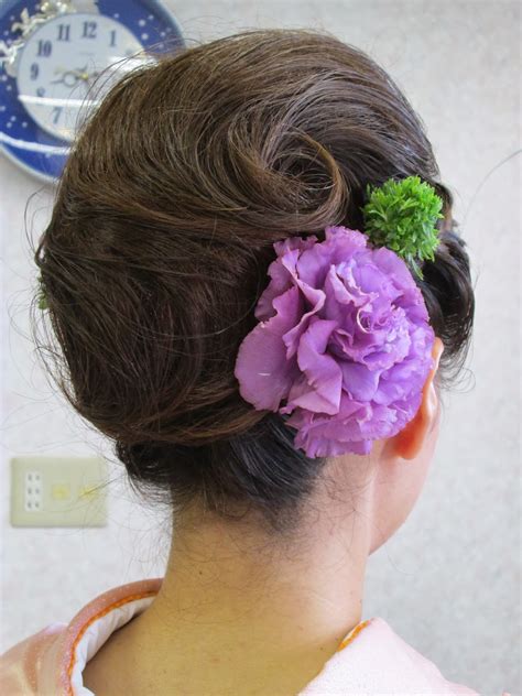 Paphioのつぶやき 生花の髪飾りは着物のヘアアップにも 似合います