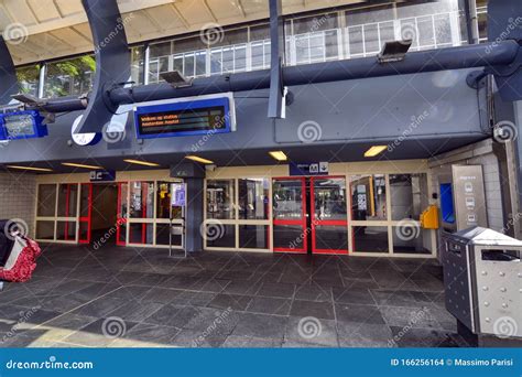 Amsterdam Olanda Agosto 2019 Una Stazione Della Metropolitana Sulla