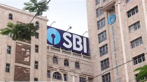 SBI Launches Aadhaar Based Enrolment For Social Security Schemes