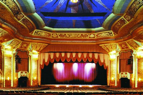 Aurora's Paramount Theatre announces 2016-2017 Broadway Series ...