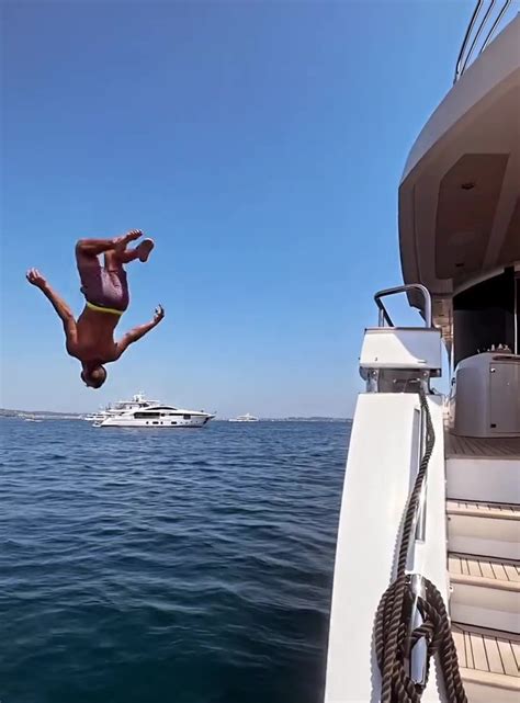 Paulina Gretzky A Stunning Golf Wag Shows Off Her Underboobs In A Risque Black Bikini While