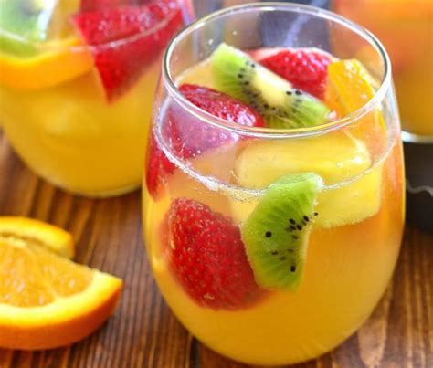 La Meilleure Recette De Sangria Blanche Tropicale