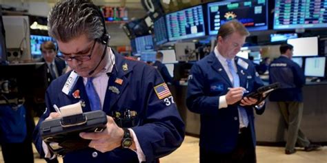 Wall Street Cierra Mixto Y El Dow Jones Baja Un 0 50