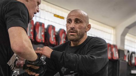 UFC 290: Alex Volkanovski suffers training cut ahead of Yair Rodriguez ...