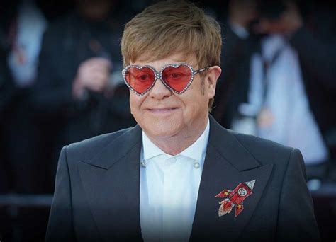 Elton John se despide de los escenarios tras 52 años de carrera