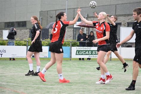 Sparta Korfballers Kampioen Na Zinderende Laatste Wedstrijd Infoleek