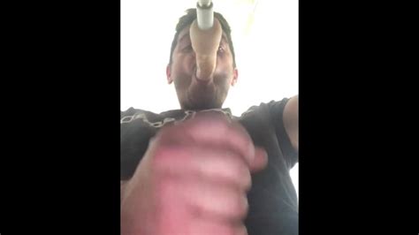 Gran Corrida Mientras Chupo Dildo De Mi Mujer