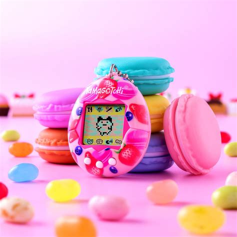 Tamagotchi Original Berry Delicious Digital Pet