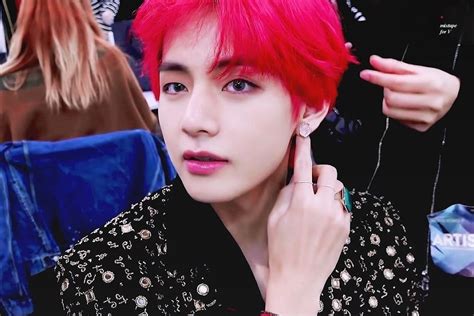 Here Are 20 Times BTS's V Was Just Too Pretty In Dangling Earrings ...