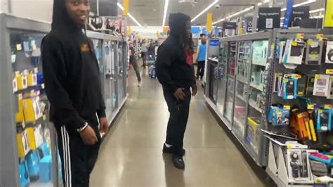 24 Hour Walmart Challenge Called Police🤦🏽‍♂️ Youtube