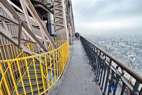 Torre Eiffel Tour Al Segundo Piso En Ascensor GetYourGuide