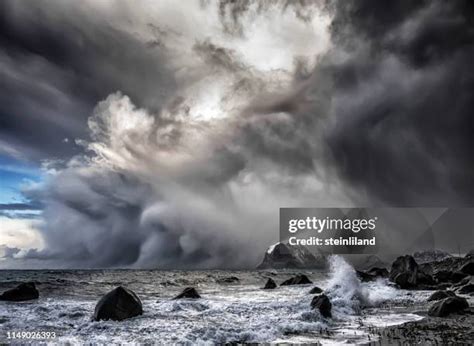 160,037 Tempest Storm Stock Photos, High-Res Pictures, and Images ...