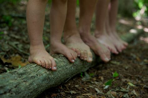 meaning  symbolism   word barefoot