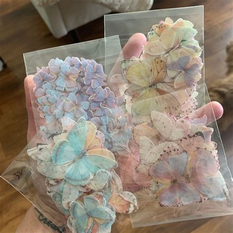 Pack Of 32 3 5cm Pre Cut Edible Wafer Paper Butterfly Pastel Rainbow