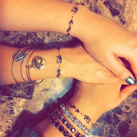 24 Ideias De Tatuagens Em Formato De Pulseira E Bracelete