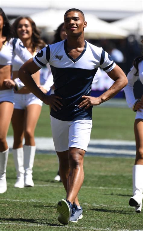 Photos From La Rams 2018 2019 Male Cheerleaders