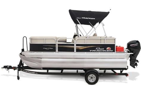 New 2024 Sun Tracker Party Barge 16 DLX 29673 Piedmont Boat Trader